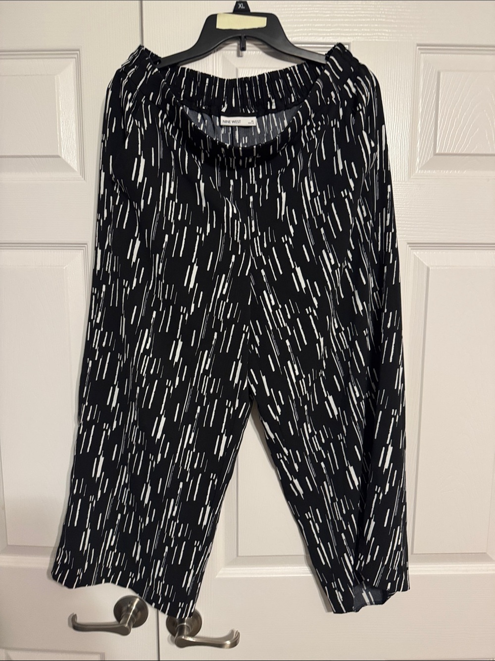 Nine West Black and White Linear-Print womens pants